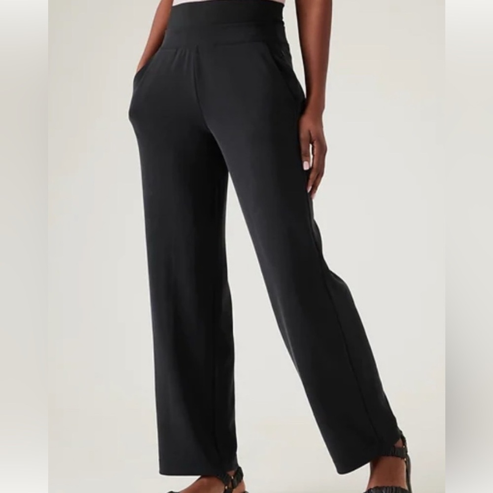 Athleta Seasoft Pant - Dark Gray with Black 2nd Waist - Med - Like New - Picture 6 of 8